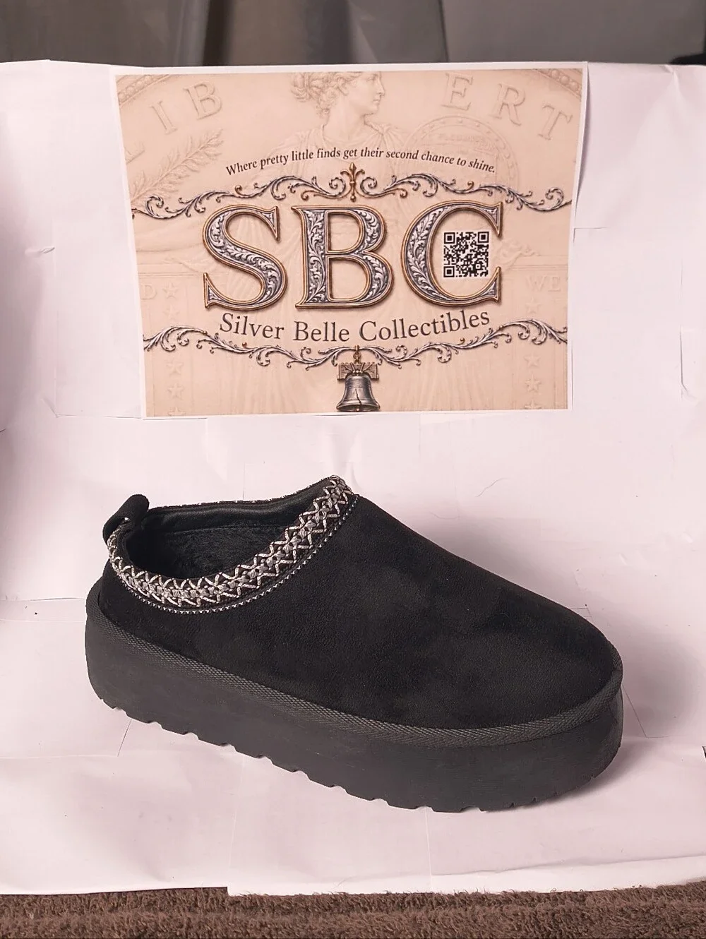 Mudd Stormy Black Platform Clogs Faux Fur Metallic Trim Y2K Women's 8.5